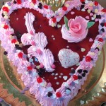 Tarta corazón fresa y nata